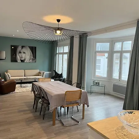 Apartment Appt Hyper Centre A 50 M De La