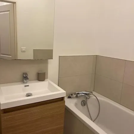 Apartment Appt Hyper Centre A 50 M De La *